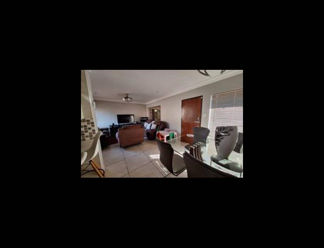 3 BEDROOM HOUSE FOR SALE IN HESTEAPARK
